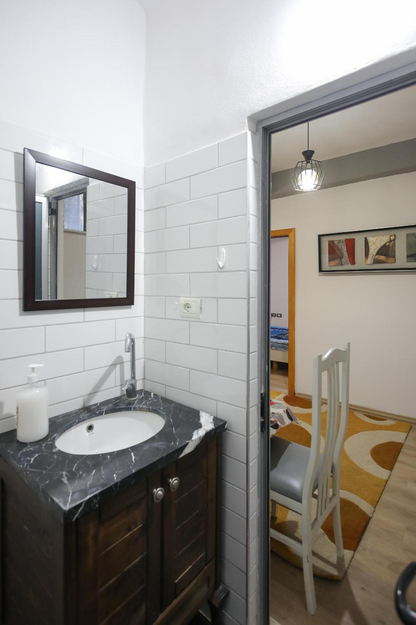 Super Apartment In The Ancient Roman Amphitheater Durres Ngoại thất bức ảnh