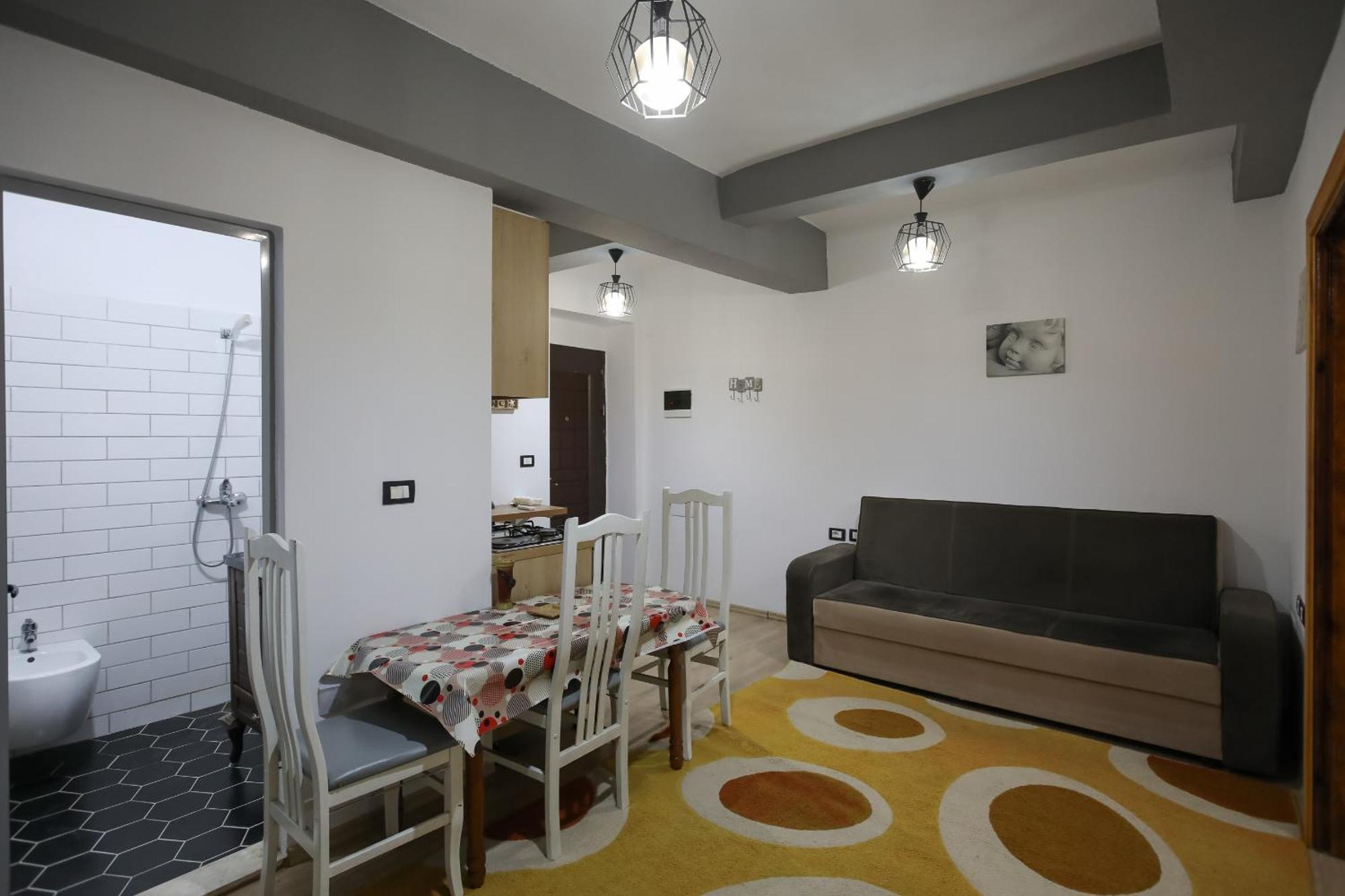 Super Apartment In The Ancient Roman Amphitheater Durres Ngoại thất bức ảnh